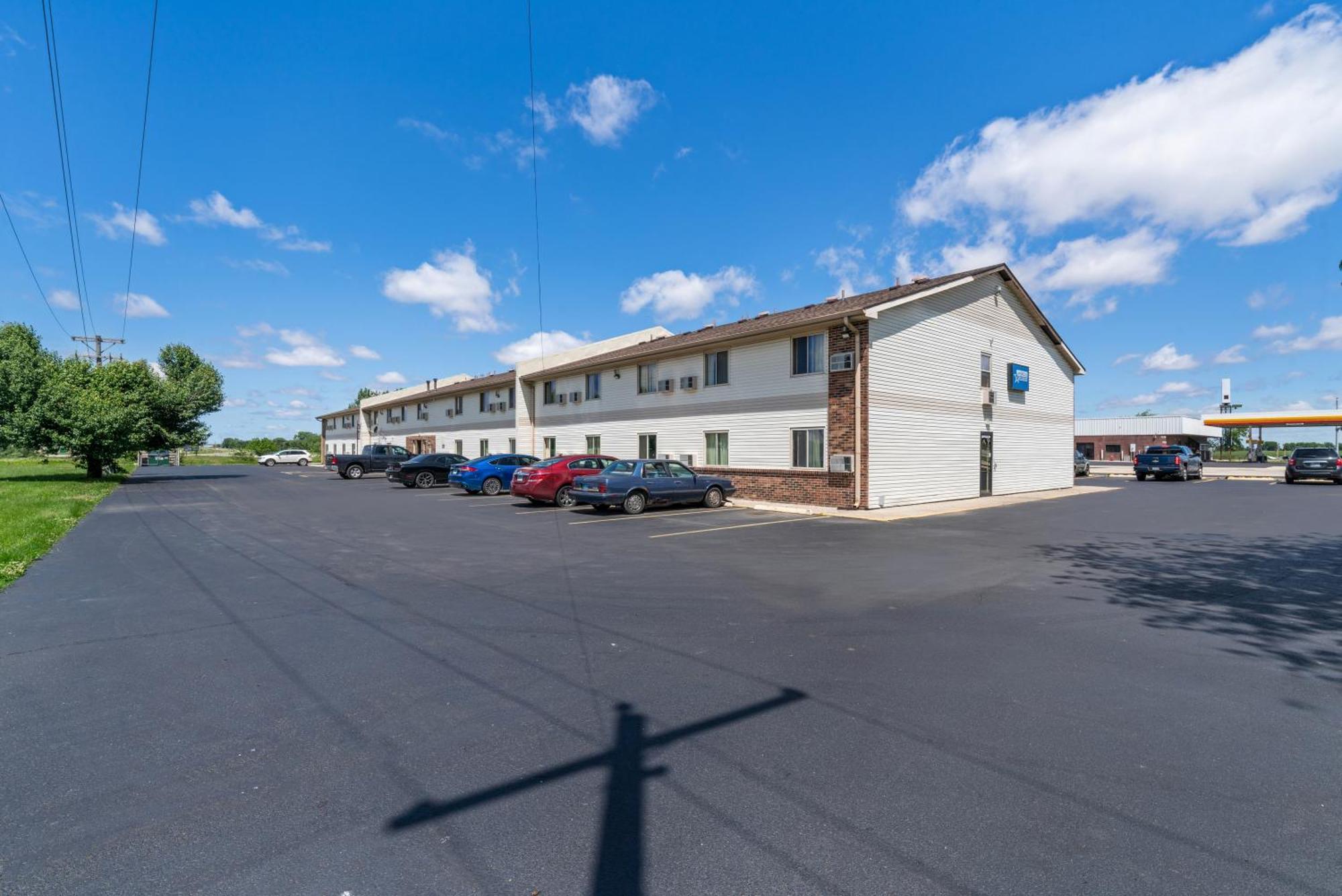 Americas Best Value Inn Decatur Exterior photo